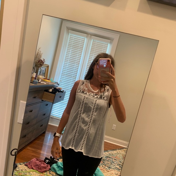 White forever 21 work blouse - Picture 2 of 4